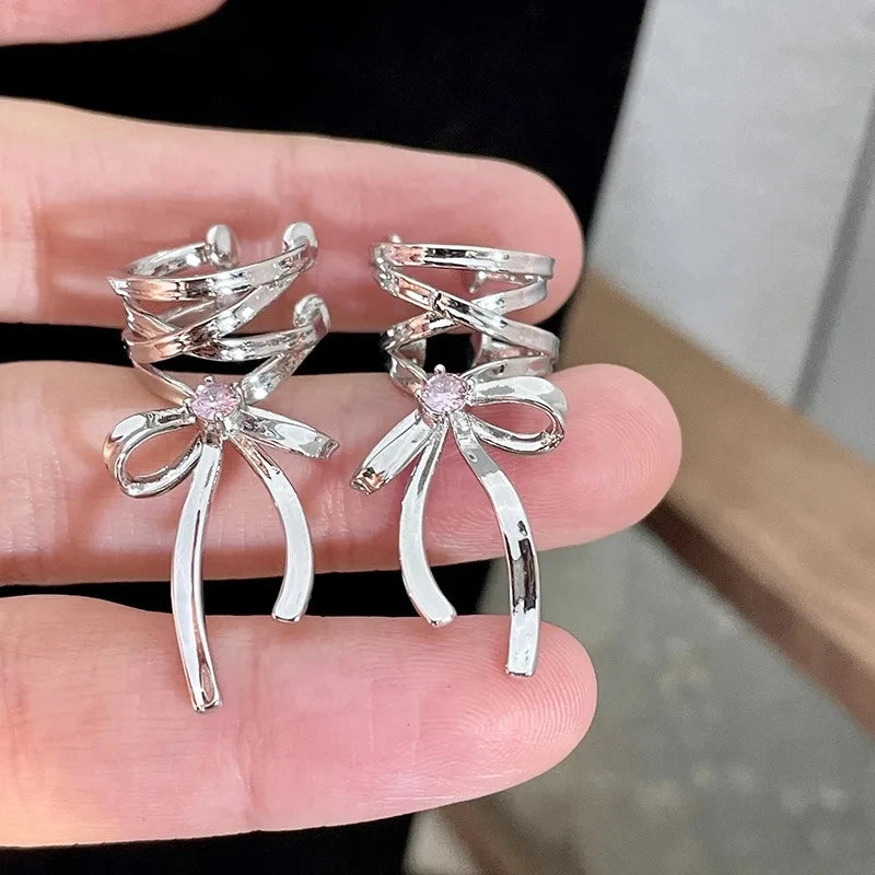 Starlet Bow Ear Cuff