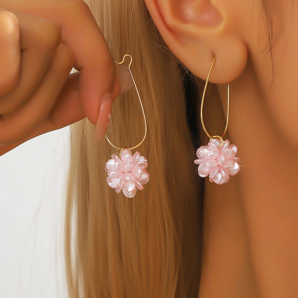 Flora Glow Pearl Earrings