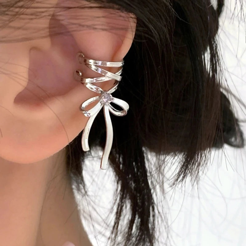 Starlet Bow Ear Cuff
