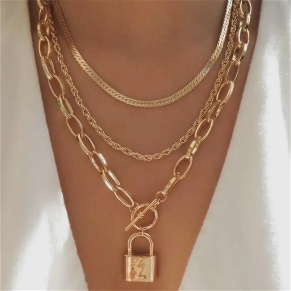 Royal Rebel Chain