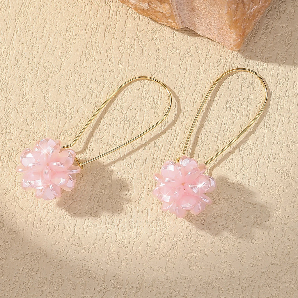 Flora Glow Pearl Earrings