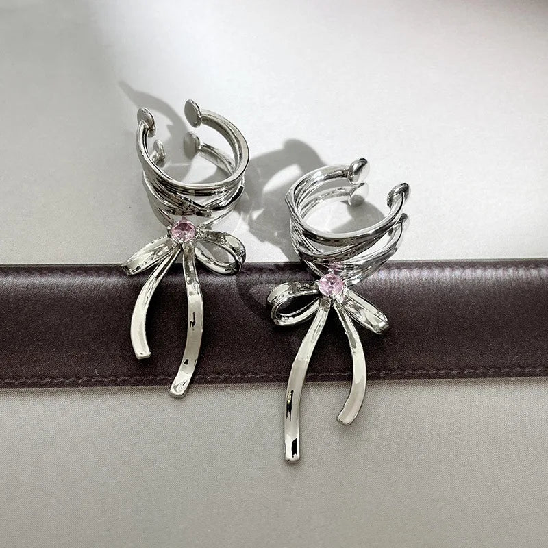 Starlet Bow Ear Cuff